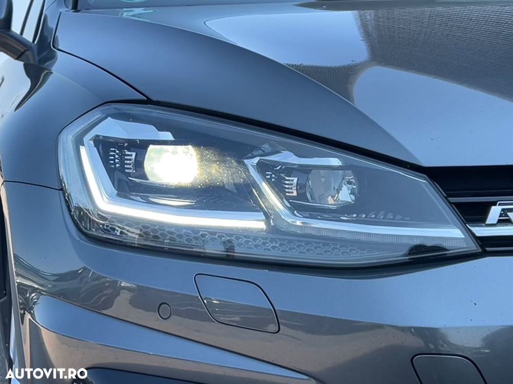 Volkswagen Golf 1.5 eTSI OPF DSG R-Line - 9