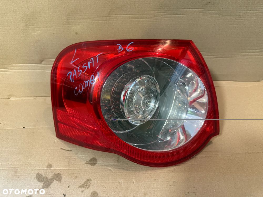 Lampa lewa Volkswagen Passat B6 kombi OE - 1