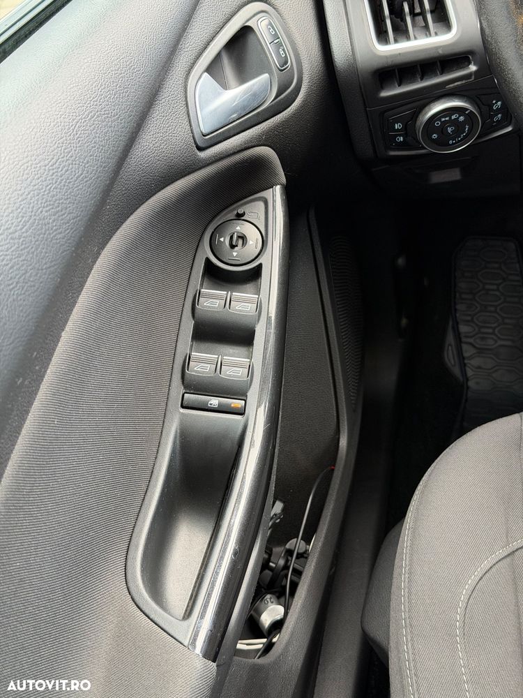 Ford Focus 1.0 EcoBoost Titanium - 14
