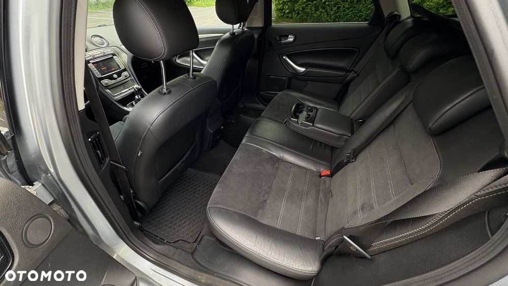Ford Mondeo 2.2 TDCi Titanium - 14