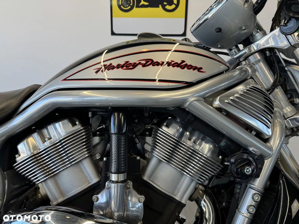 Harley-Davidson V-Rod Street Rod - 12