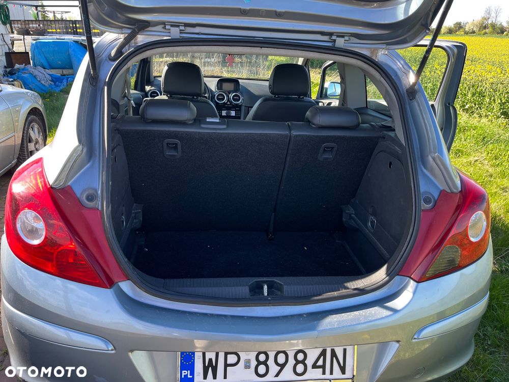 Opel Corsa 1.2 16V Easytronic Cosmo - 25