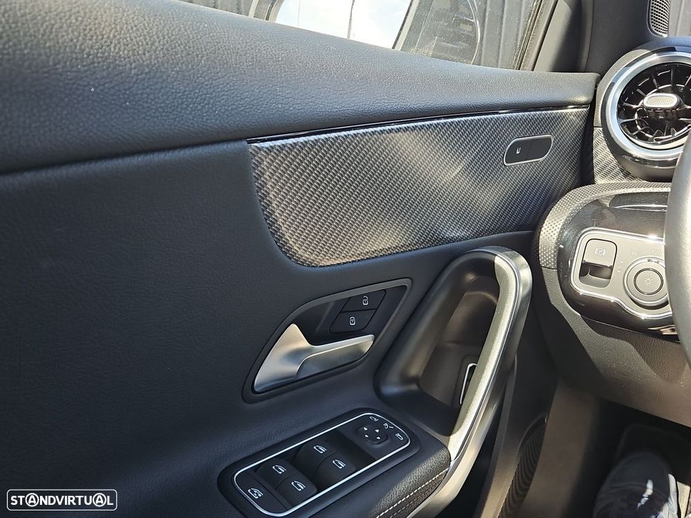 Mercedes-Benz A 180 Limousine d 8G-DCT Progressive - 23