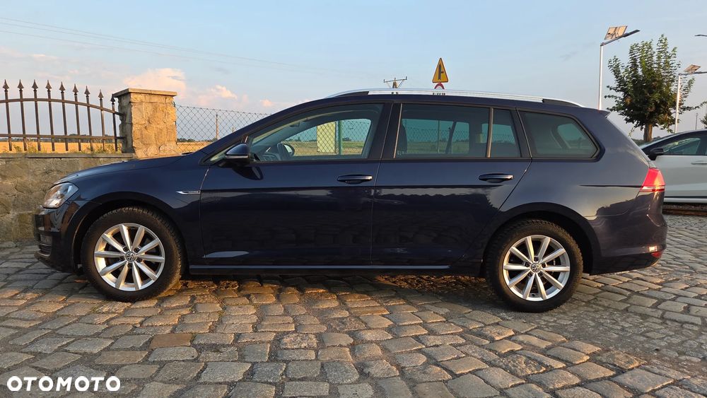Volkswagen Golf 2.0 TDI BlueMotion Technology Lounge - 9
