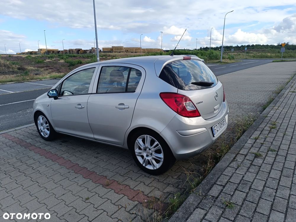 Opel Corsa - 4