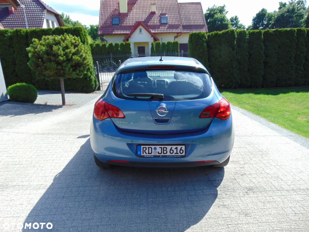 Opel Astra 1.6 Color Edition - 6