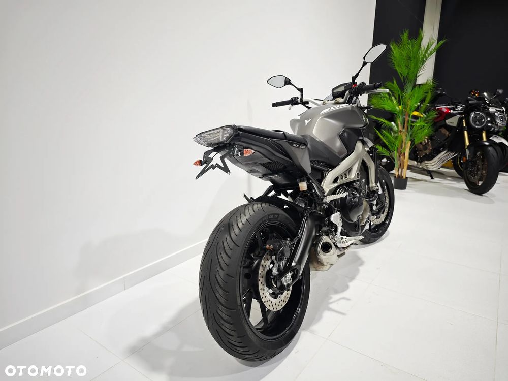 Yamaha MT - 9