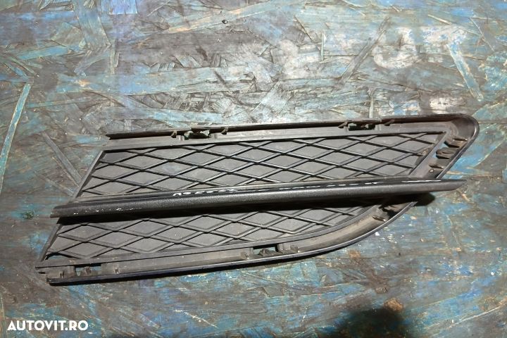 Grila bara fata stanga 7138417 1587711 7138417 1587711 BMW Seria 3 E9 - 1