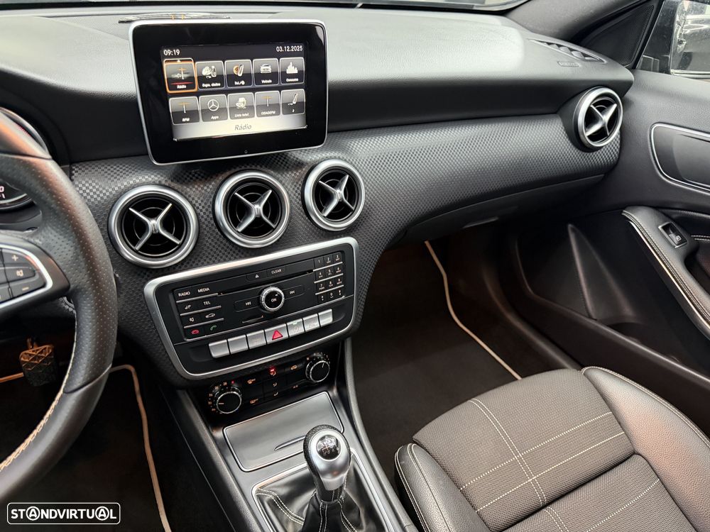 Mercedes-Benz A 180 d Urban - 21