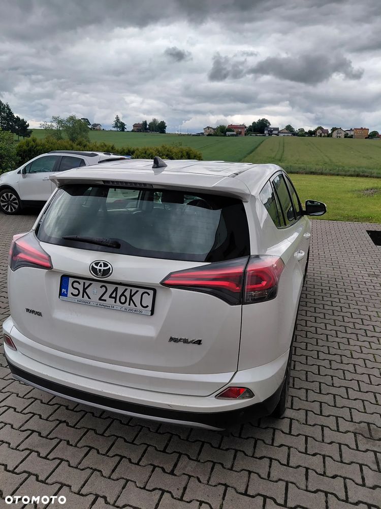 Toyota RAV4 2.0 D-4D Sprint 4x2 - 2