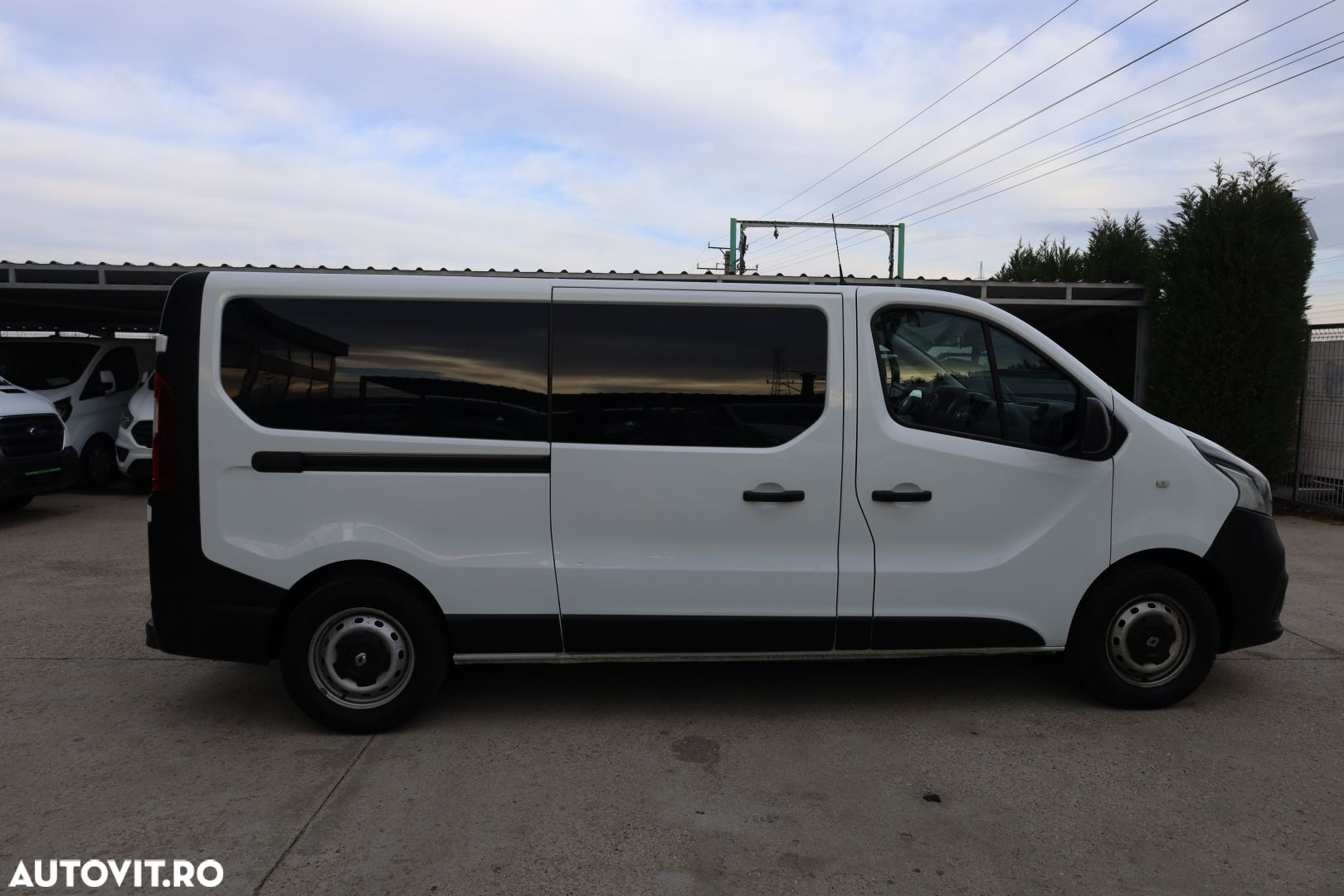 Renault Renault Trafic L2H1-8+1 ( motor reconditionat ) - 8