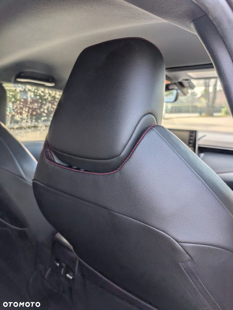 Toyota Corolla 2.0 Hybrid Executive - 22