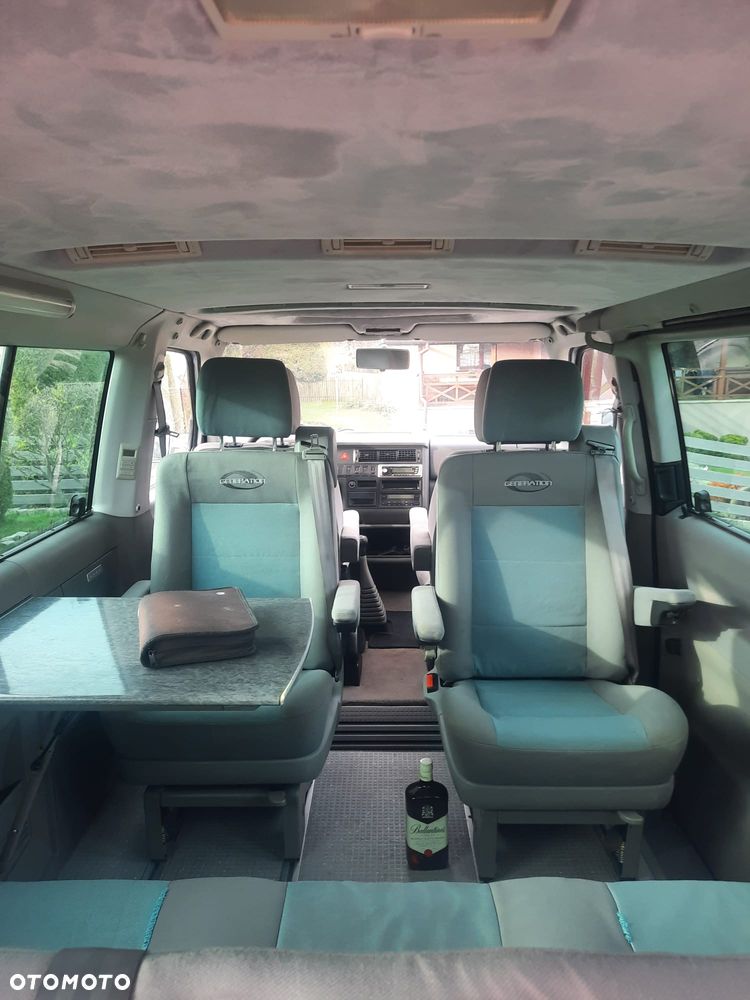 Volkswagen Multivan Standard - 19