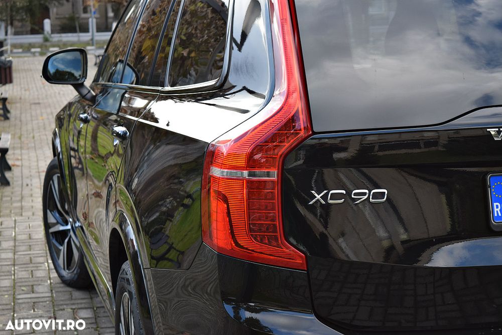 Volvo XC 90 B5 D AWD Plus Dark - 16