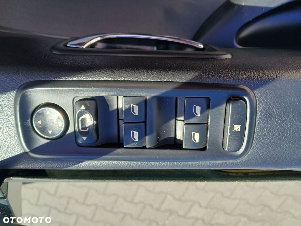 Peugeot 807 140 Family - 18