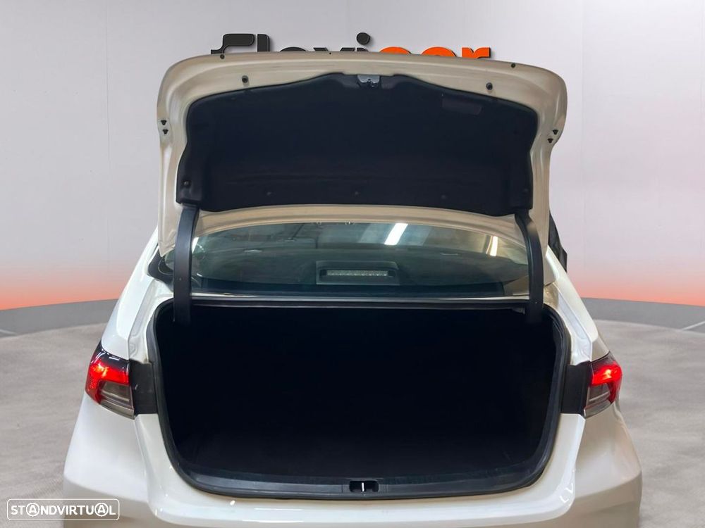 Toyota Corolla - 17