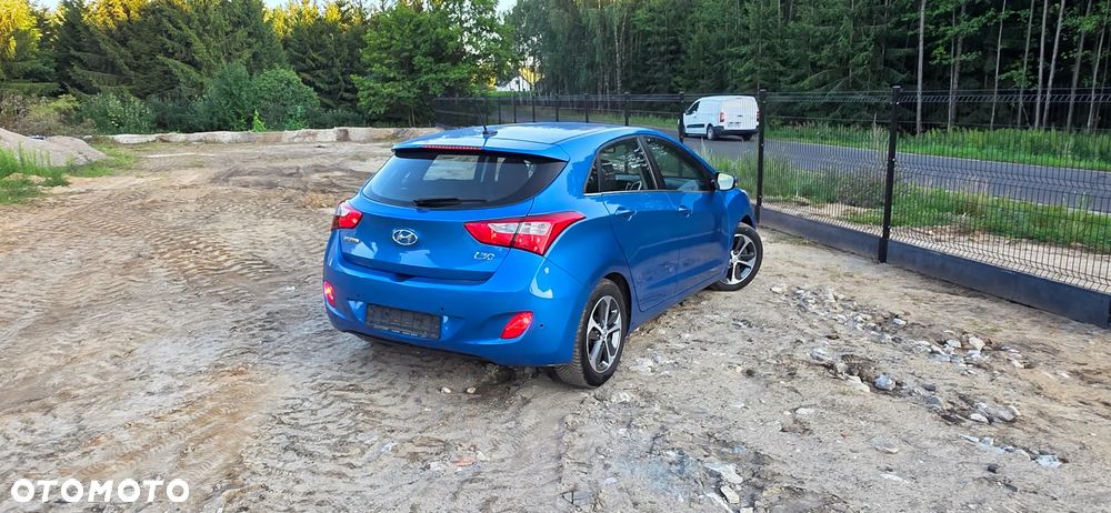 Hyundai i30 blue 1.4 Style - 6