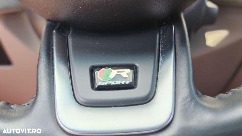 Jaguar F-Pace - 26