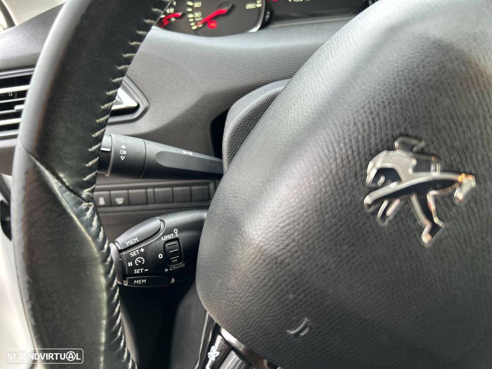 Peugeot 308 1.6 BlueHDi Active - 25