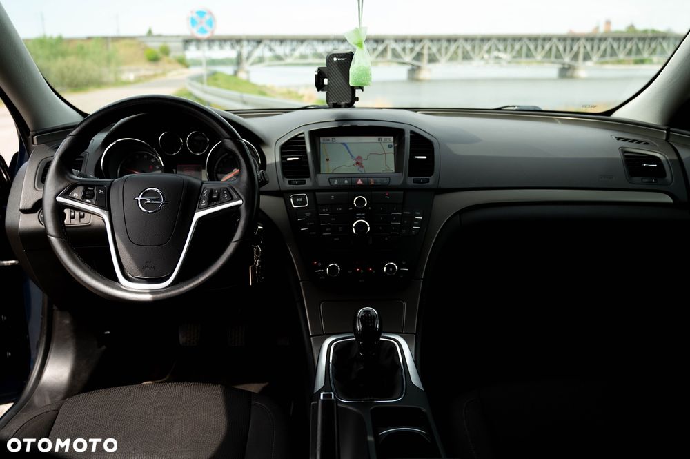 Opel Insignia - 10