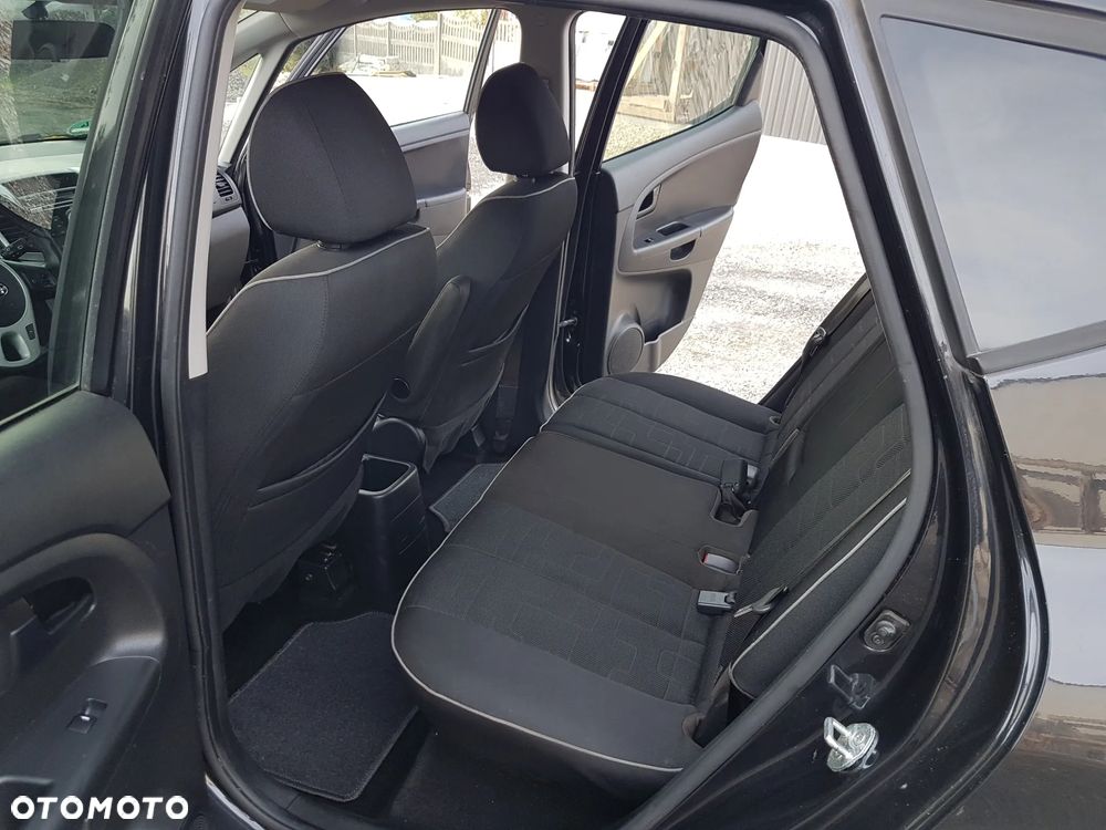 Kia Venga 1.4 CVVT Fifa World Cup Edition - 16
