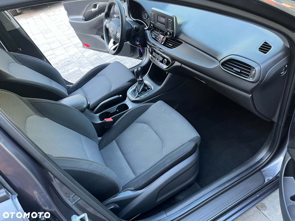 Hyundai i30 1.5 DPI Comfort - 12