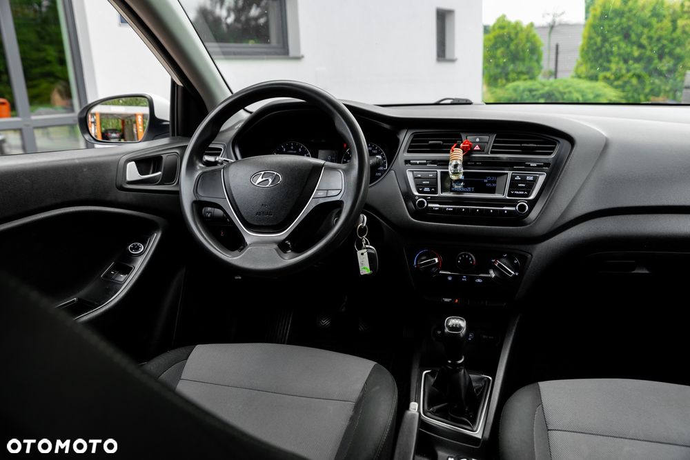Hyundai i20 1.2 - 23