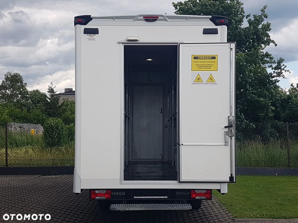 Iveco DAILY KONTENER NISKOPODŁOGOWY 4,43x2,23x2,42 SKLEP FOODTRUCK BAR KLIMA KONIOWÓZ KAMPER - 5