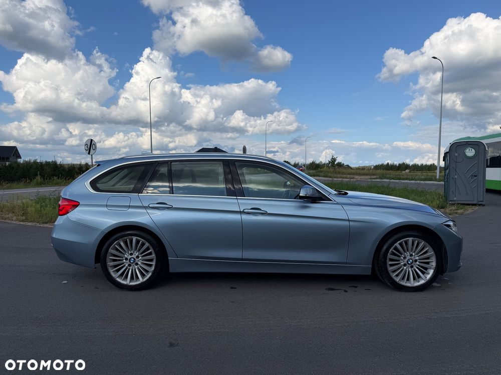 BMW Seria 3 328i xDrive Luxury Line - 12