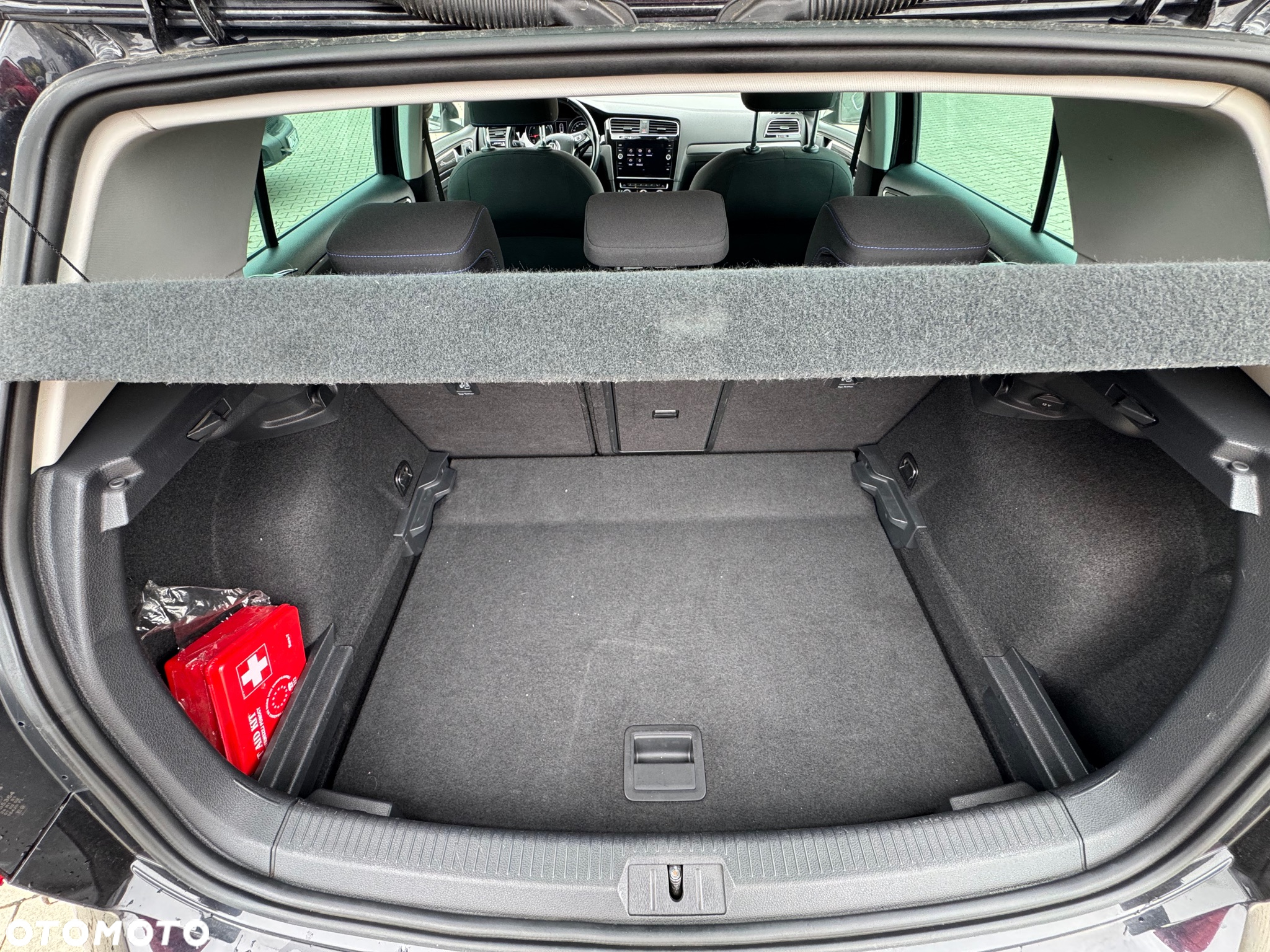 Volkswagen Golf - 14