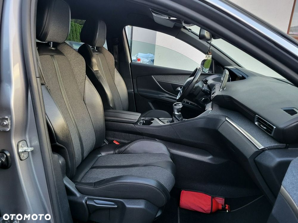Peugeot 5008 - 11