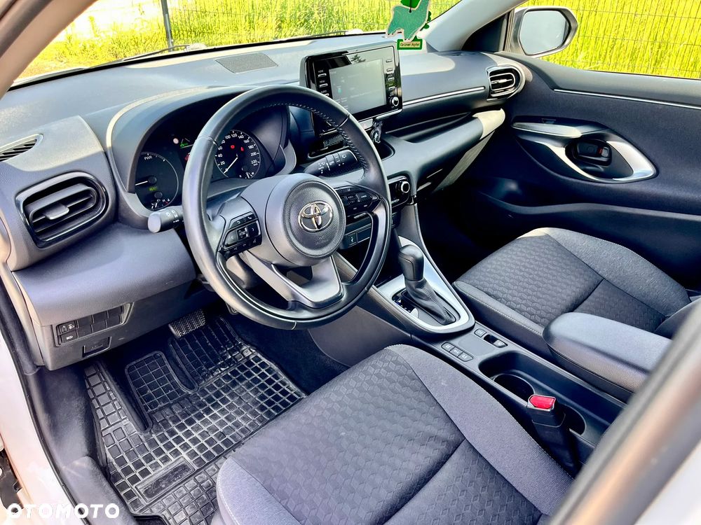 Toyota Yaris - 11