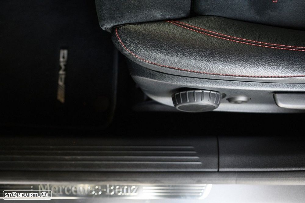 Mercedes-Benz A 250 e AMG Line - 30