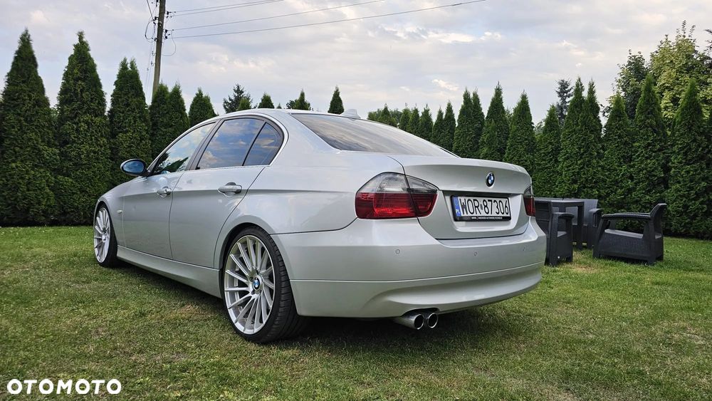 BMW Seria 3 325i - 3