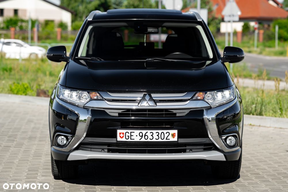 Mitsubishi Outlander 2.2 DI-D 4WD Automatik Invite - 8