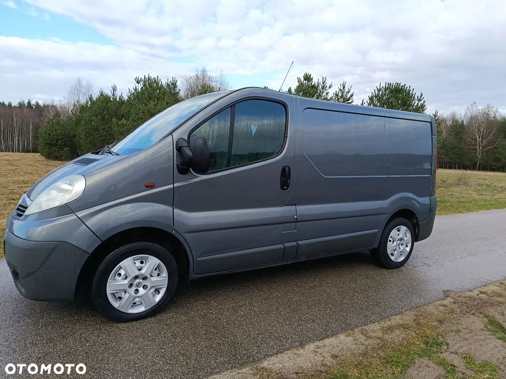 Opel Vivaro - 2