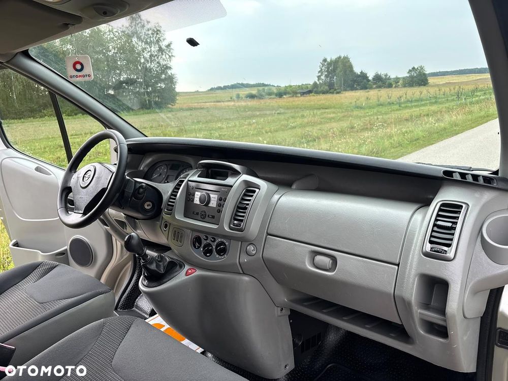 Opel Vivaro - 22