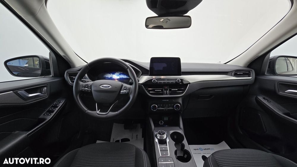 Ford Kuga - 14