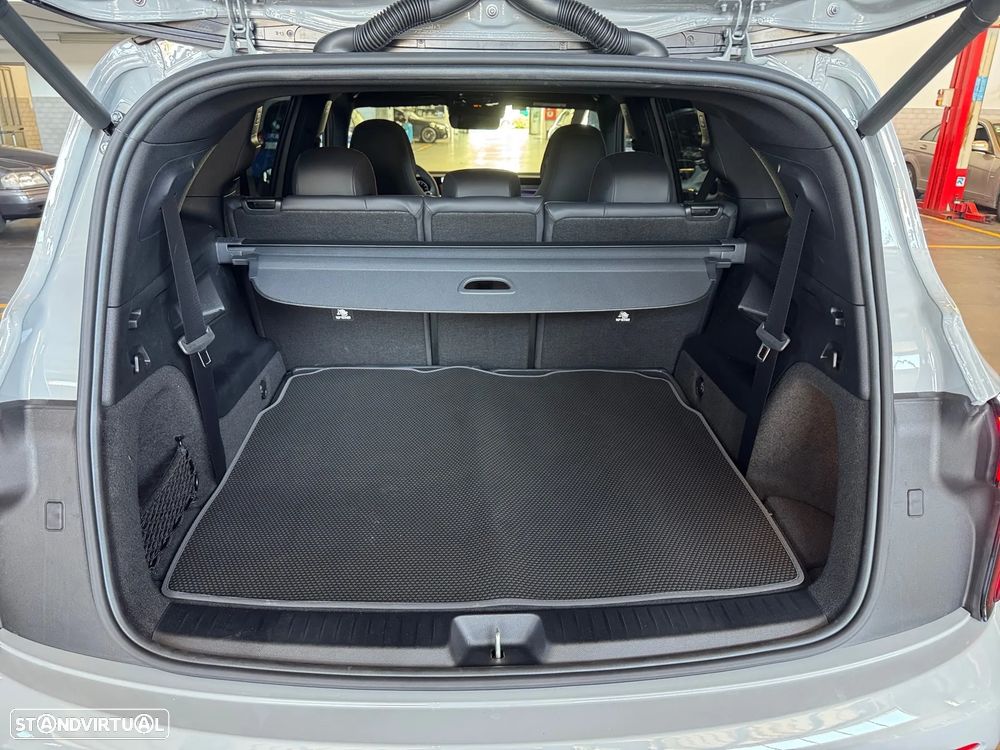 Mercedes-Benz GLB 250+ EQ - 12
