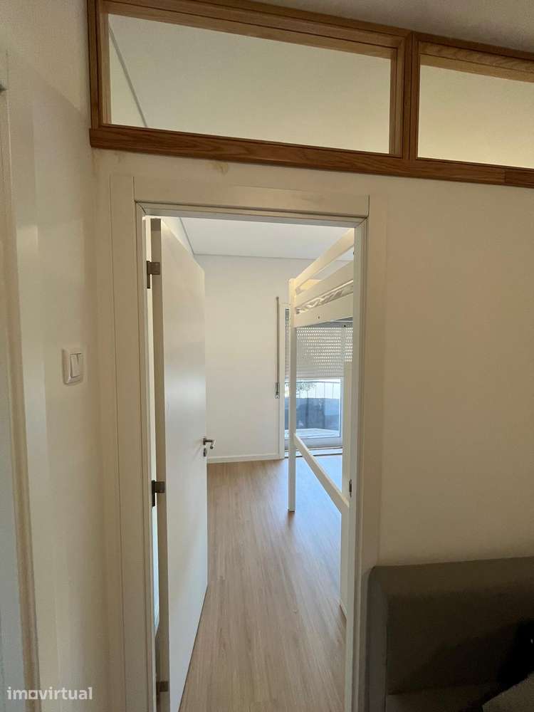 Apartamento T1 Renovado na Rua de Monsanto, Porto - Grande imagem: 3/6