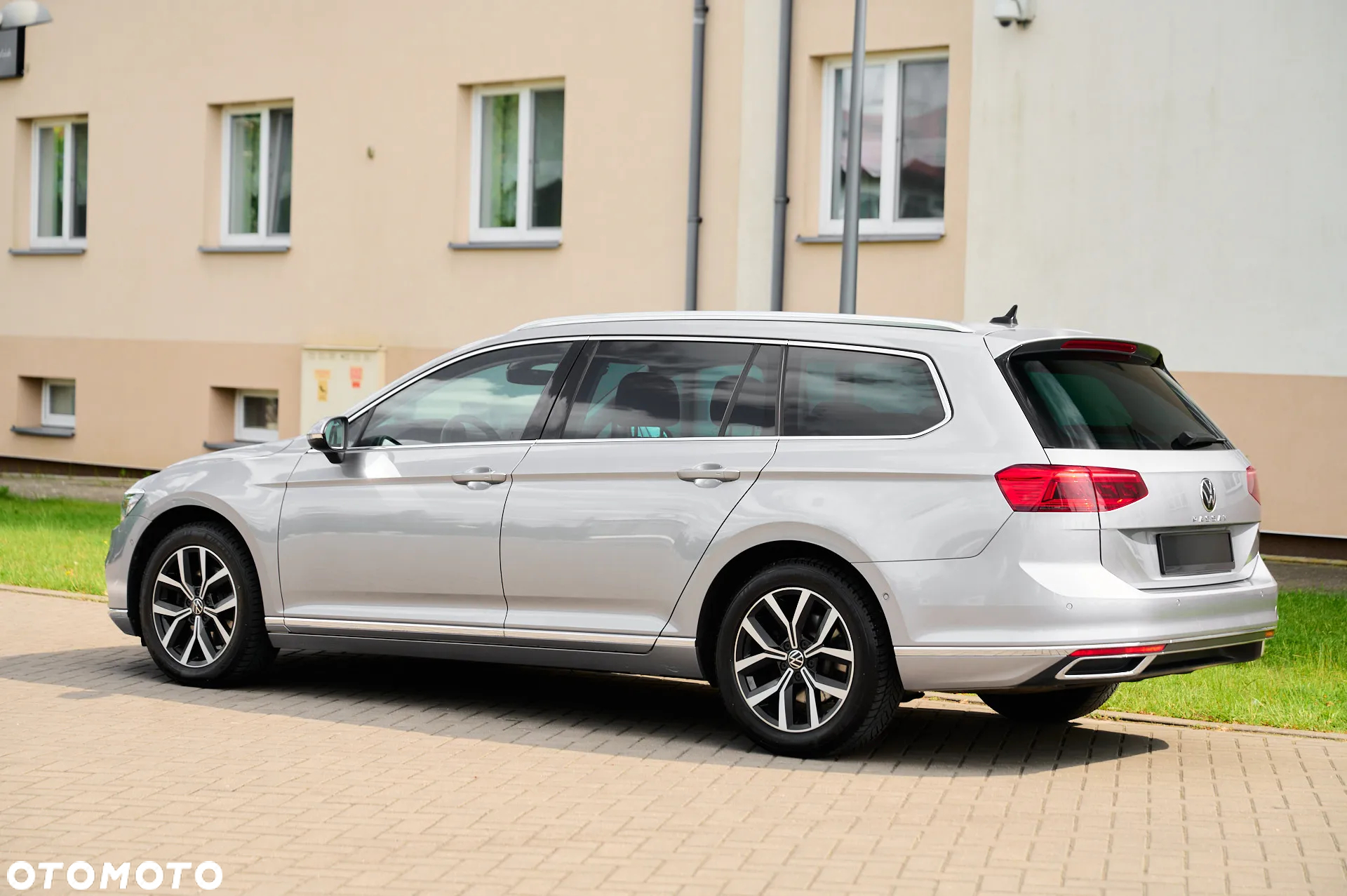 Volkswagen Passat 2.0 TDI EVO Elegance DSG - 10