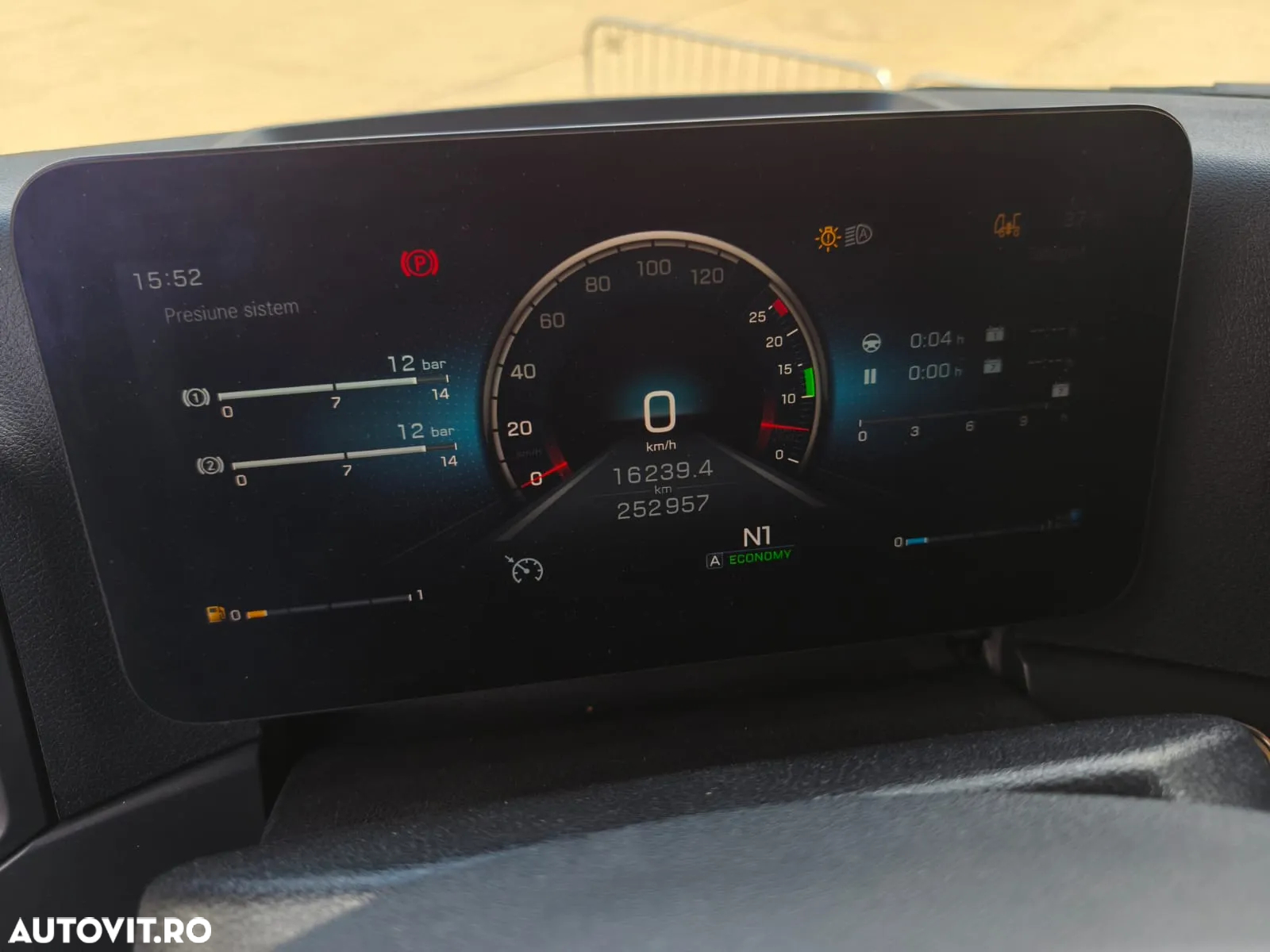 Mercedes-Benz Actros - 14