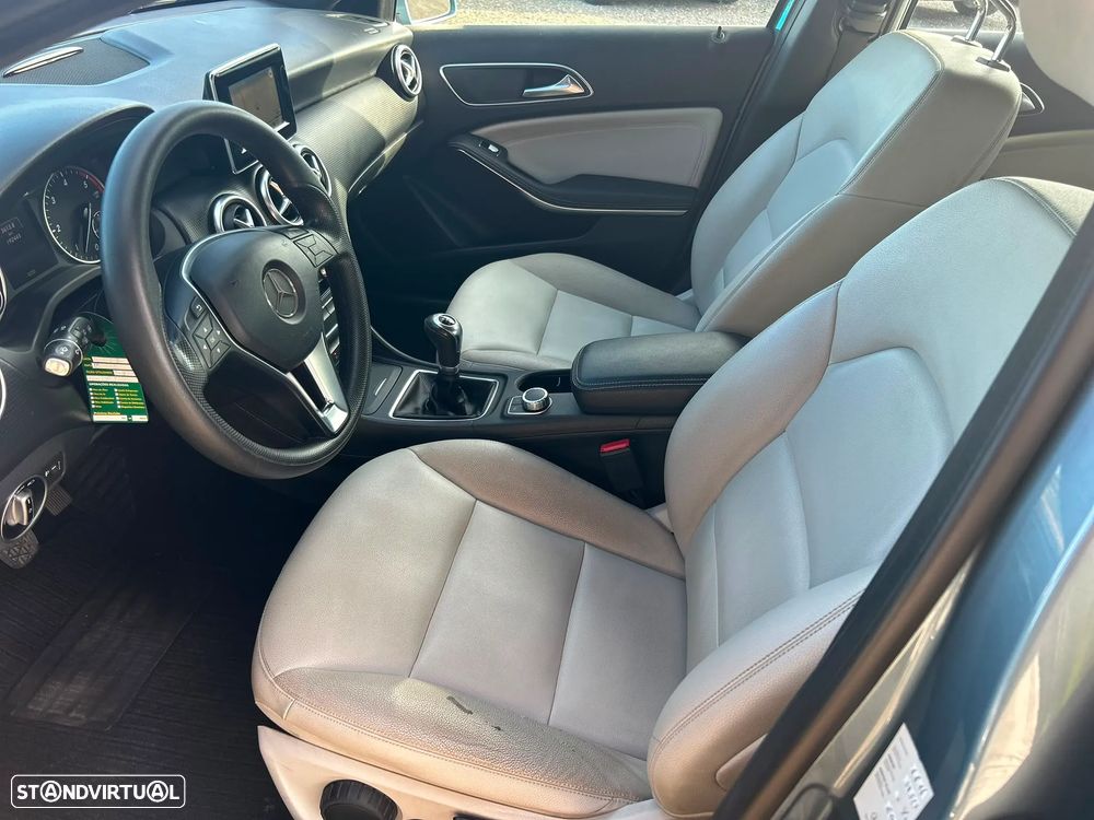 Mercedes-Benz A 160 CDI Urban - 13