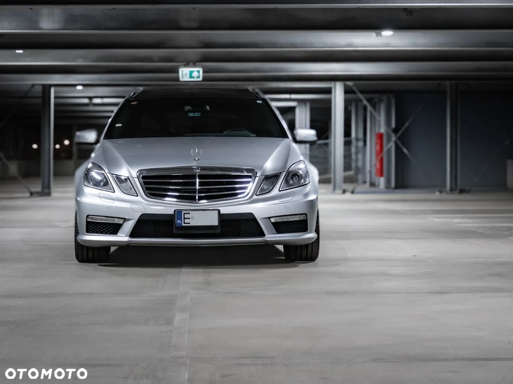 Mercedes-Benz Klasa E 63 AMG AMG Speedshift 7G-MCT - 1