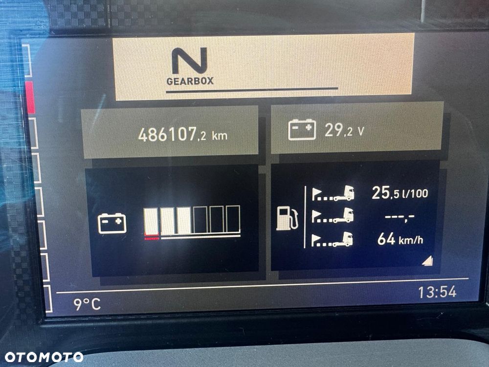 Renault T480 High Cab - 11