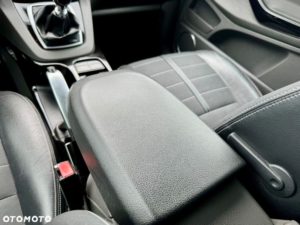 Ford Kuga 2.0 TDCi Titanium S - 22