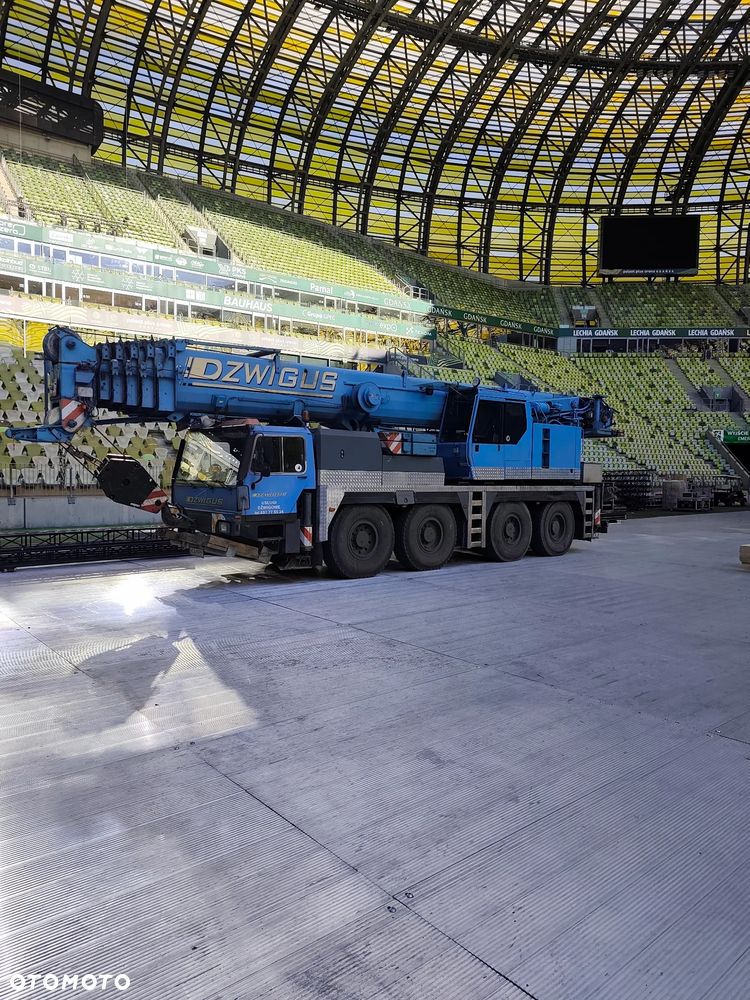 Liebherr LTM 1090/2 - 1