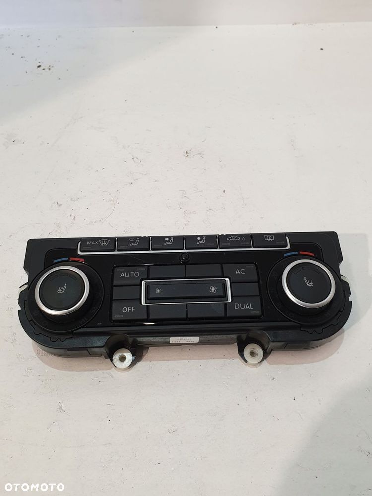 panel nawiewu klimatyzacji 5k0907044es vw tiguan 5n fl 11r 2.0 tdi - 2