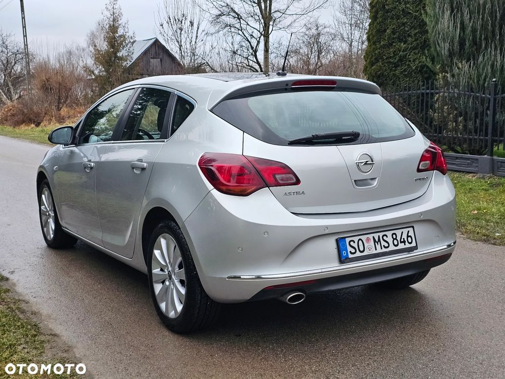 Opel Astra 1.4 Turbo Edition - 25