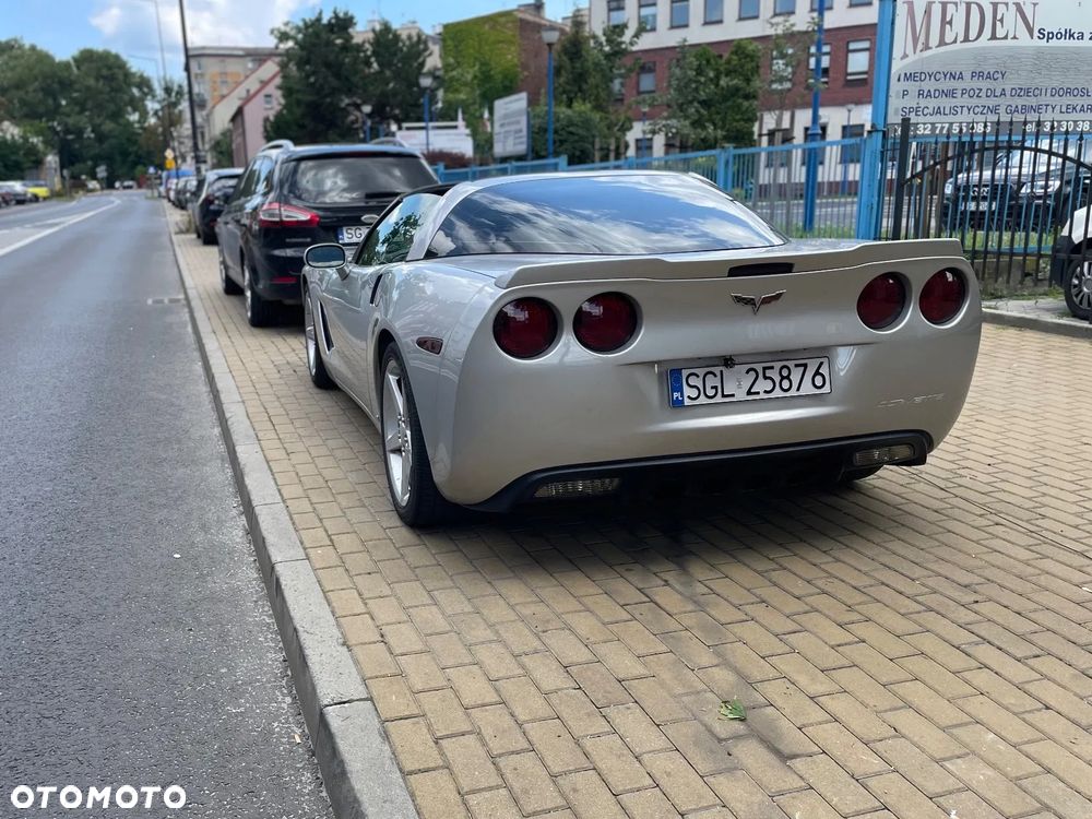 Chevrolet Corvette - 8